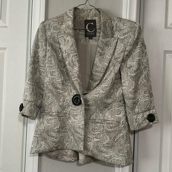 Blazer - Picture 1 of 2